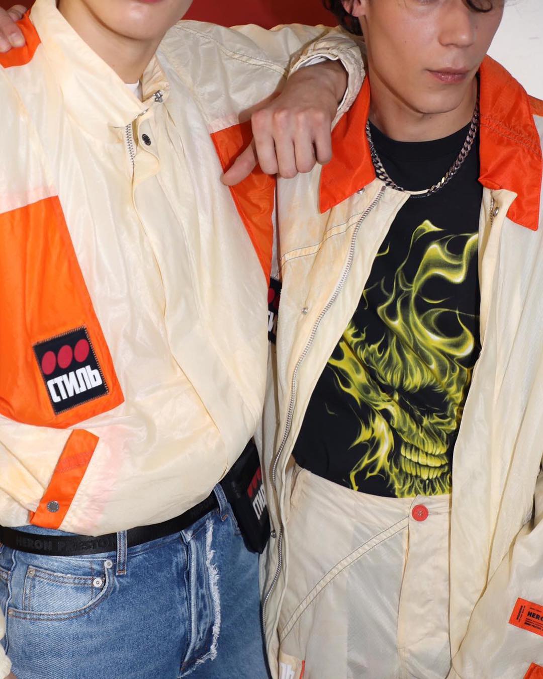 Неделя мужской моды в Париже: мировые кутюрье устроили на подиуме "объемный хаос" (фото)