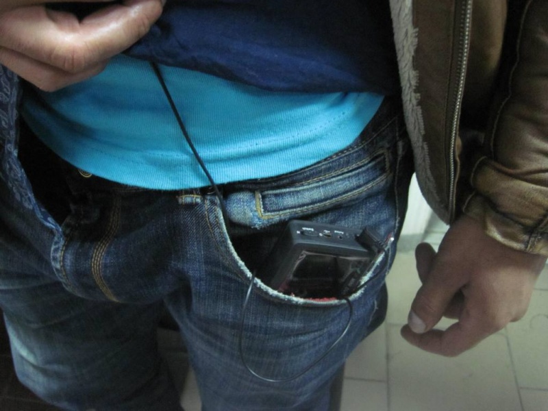 На кордоні в Харківській області затримали узбека зі "шпигунською" відеокамерою