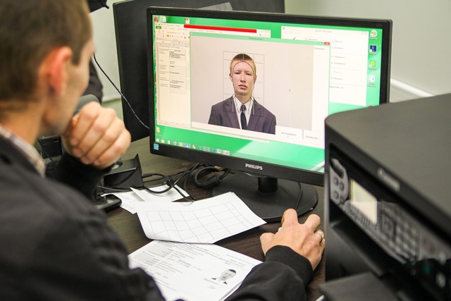 Впервые в Украине в сельском ЦПАУ можно оформить биометрический паспорт, - Резниченко