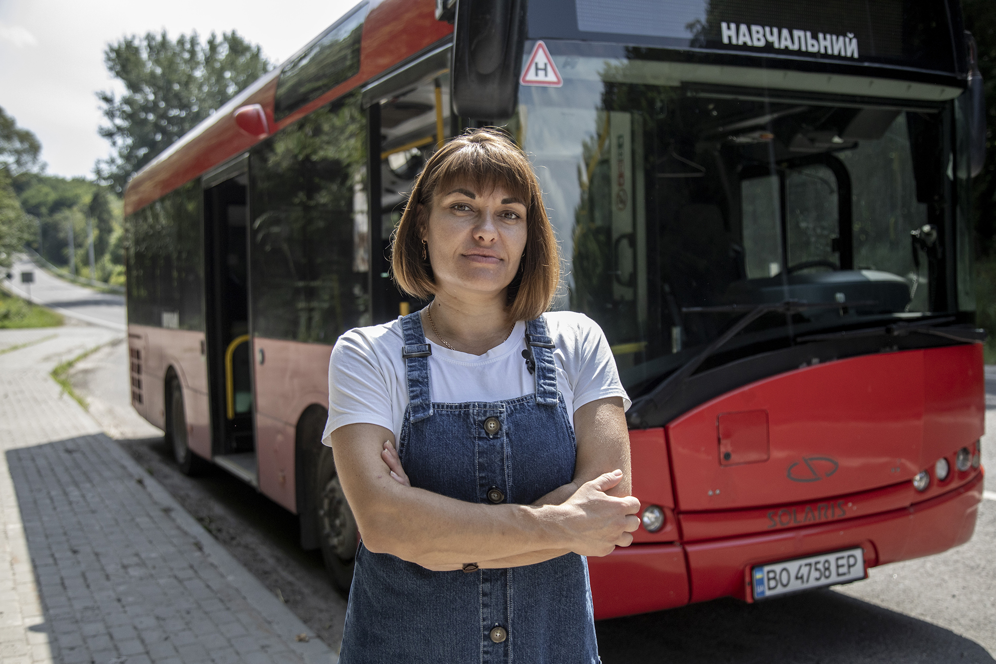 Верстатник, тракторист, водій. Які &quot;чоловічі&quot; професії опановують жінки в Україні