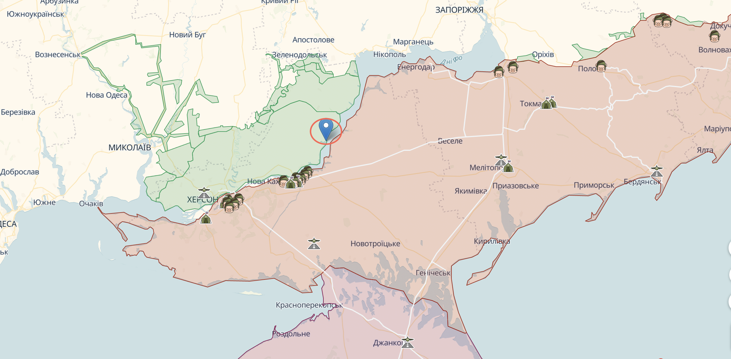 Россияне из танков обстреляли село в Херсонской области: есть погибший и раненая