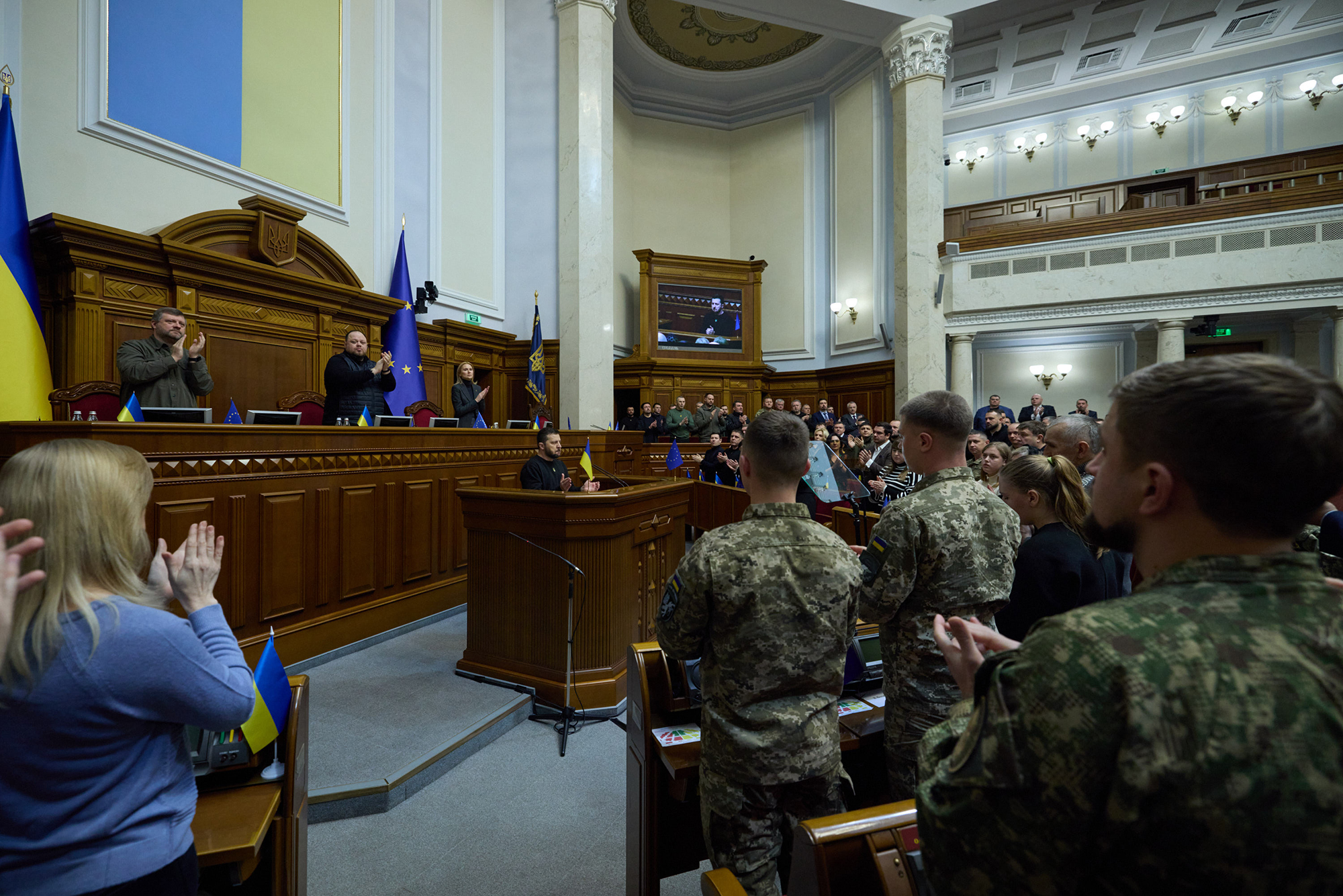 Усі на вибори? До чого готуються Зеленський, Залужний та інші топ-політики