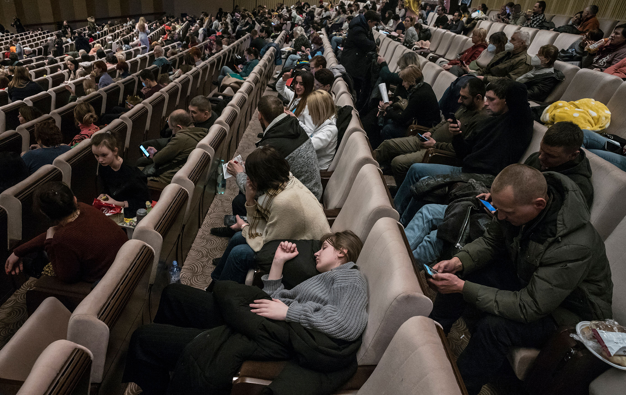 Правила меняются. Какие страны урезают поддержку украинским беженцам