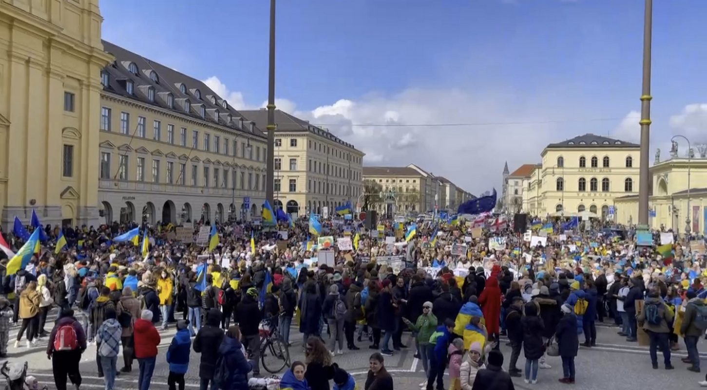 Марш Матерей в странах Европы и Америки (фоторепортаж)