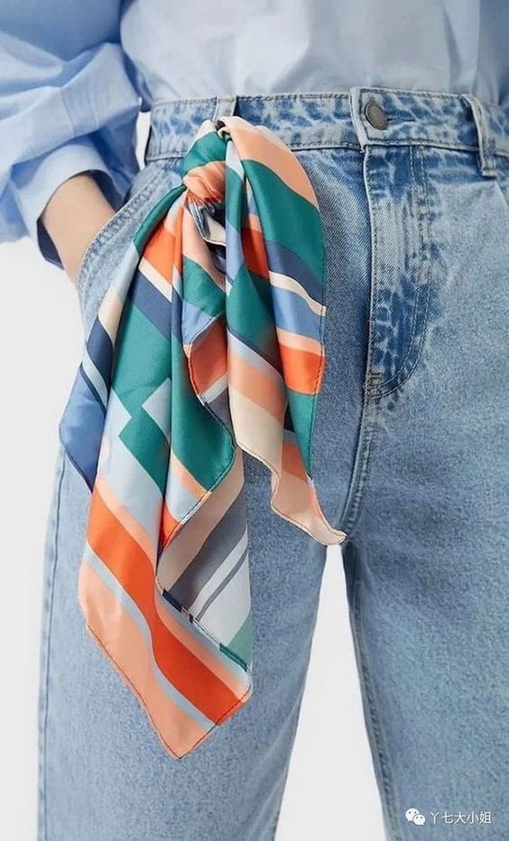 Хустка - хіт сезону! Як носити цей стильний аксесуар: яскраві приклади з фото