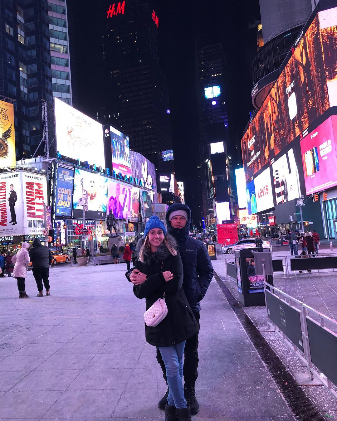 Олександр Абраменко - герой Олімпіади з романтичною натурою. Ось фото, які це доводять