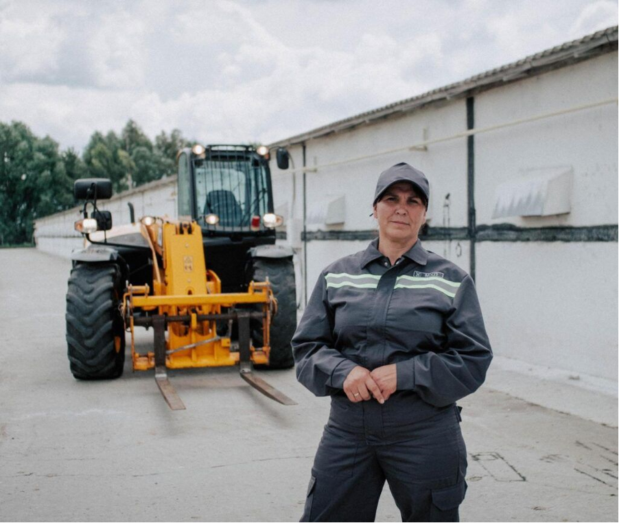 Женщины в "мужских" профессиях: как они разрушают стереотипы и меняют рынок труда