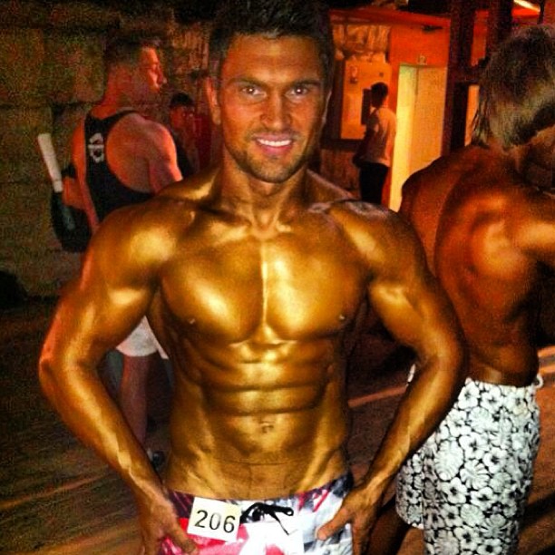 Где сейчас звезда 2000-х Василий Бондарчук, чьи хиты не сходили с теле- и радиоэфиров