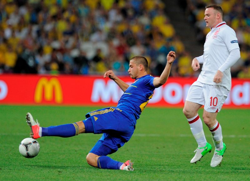 Арбитр за Англию и гол-фантом в Донецке: как сборная Украины скандально покинула Евро-2012