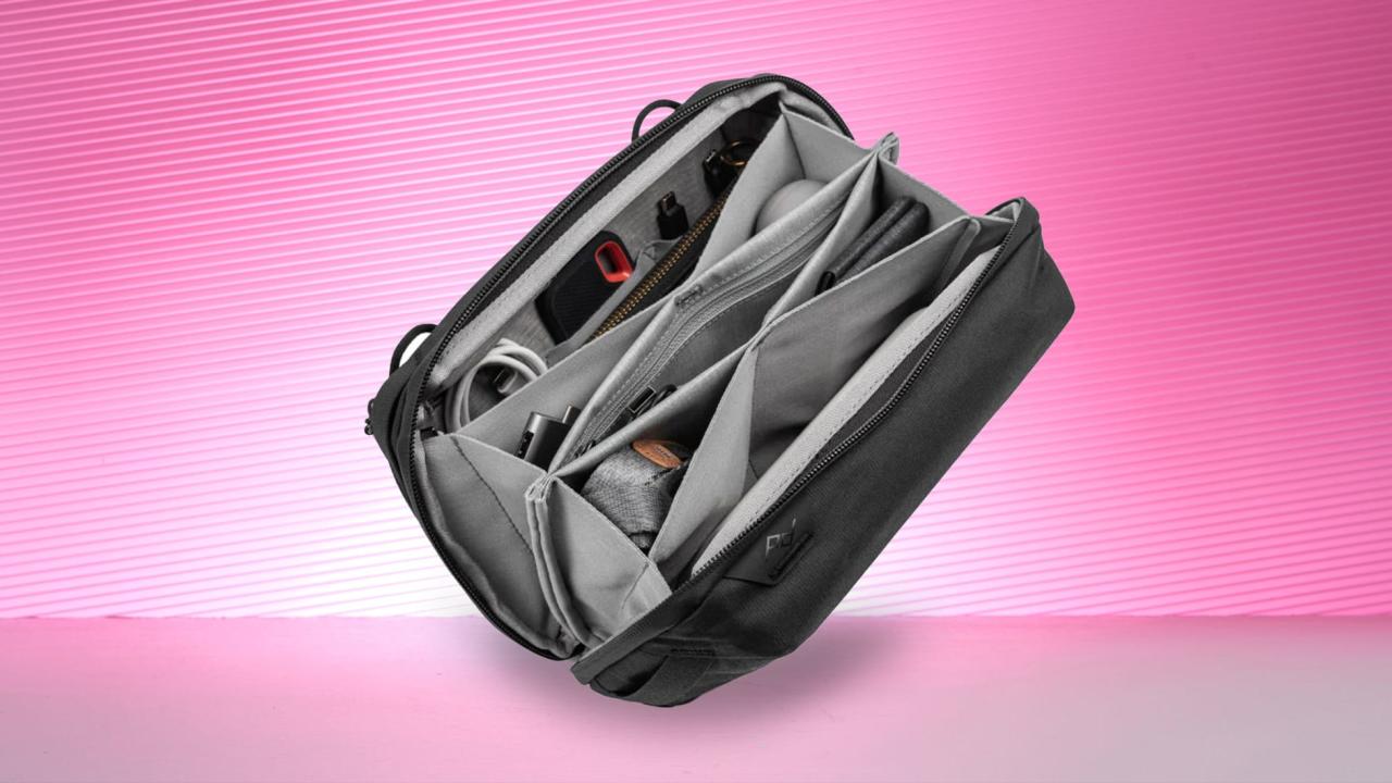 Топ-16 новорічних подарунків для любителів технологій