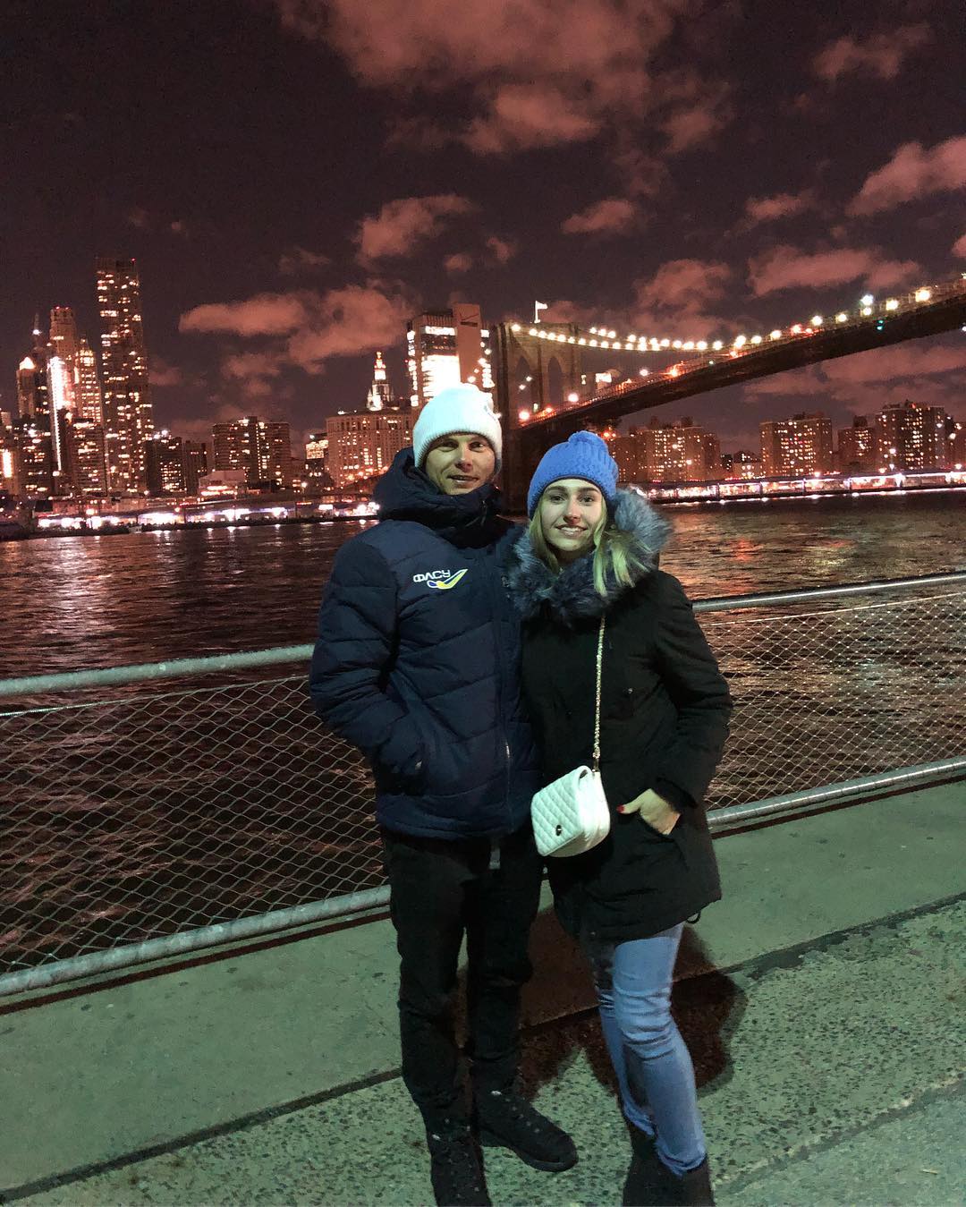 Олександр Абраменко - герой Олімпіади з романтичною натурою. Ось фото, які це доводять