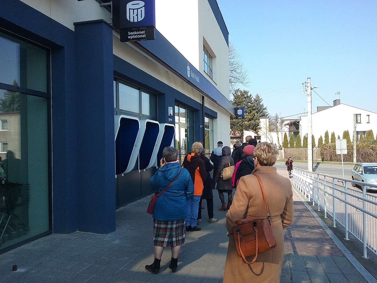 Большая польза. Как украинские беженцы влияют на польское общество