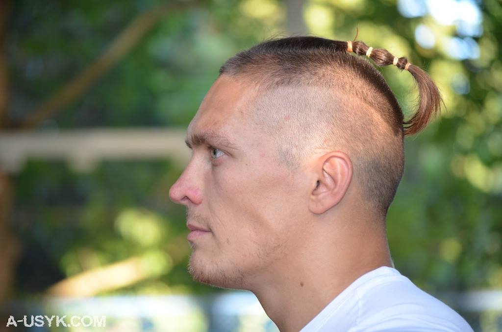 Ледь дотягував до "сотки". Як виглядав Олександр Усик 10 років тому (фото)