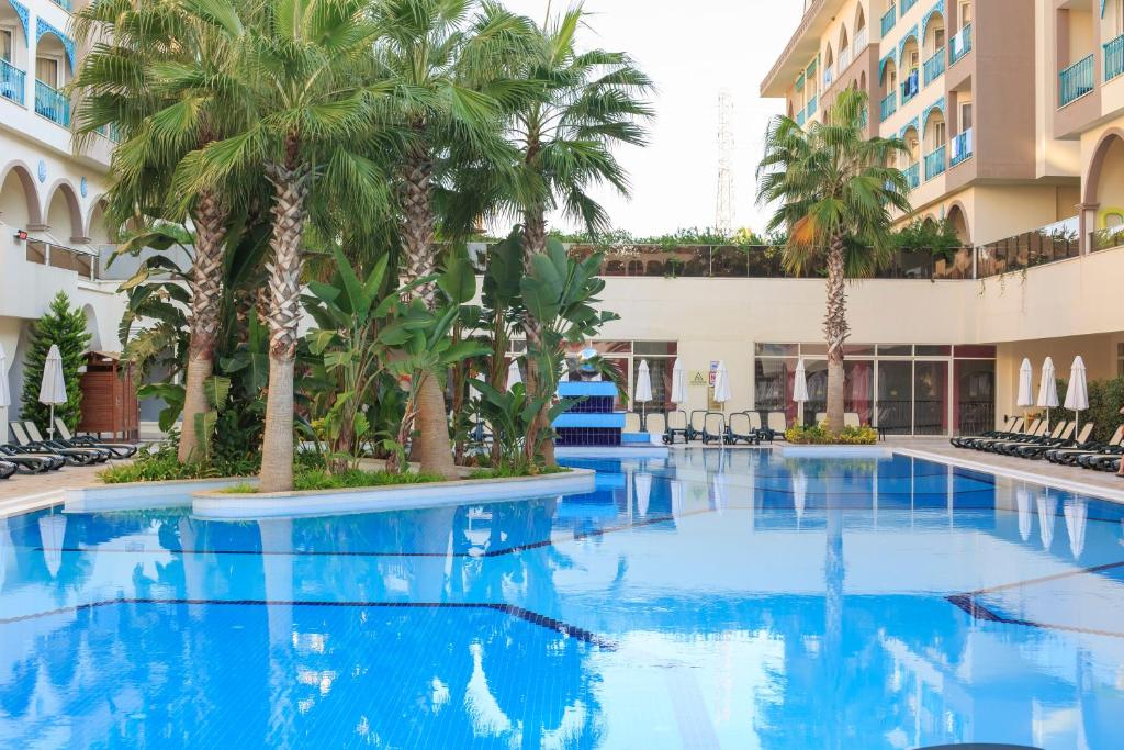 Без россиян. Как отдохнуть за рубежом и не встретить туристов из РФ