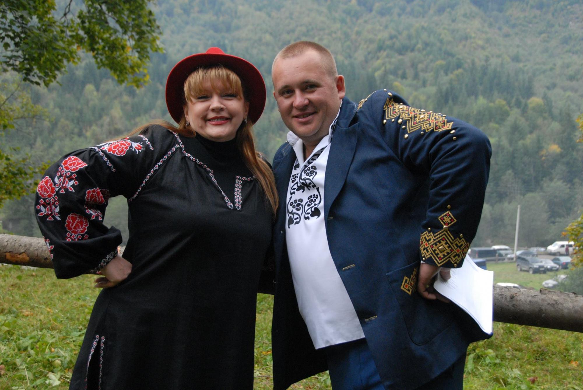 Викладачка вокалу, мама і бабуся: як сьогодні виглядає колишня дружина Іво Бобула Лілія Сандулесу (фото)