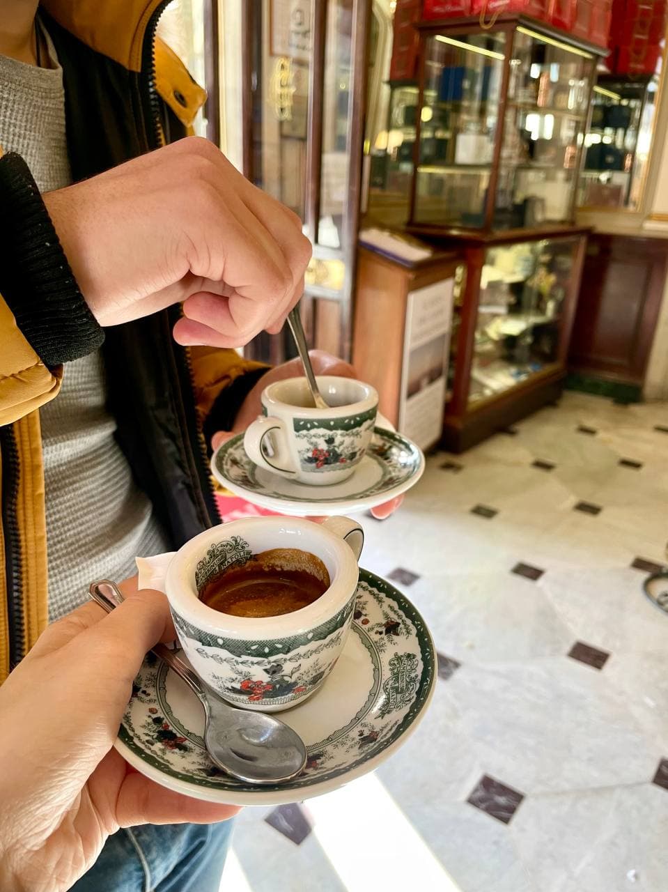 Мафия и воры на мотоциклах. Чего ждать в Неаполе - одном из опасных городов Италии