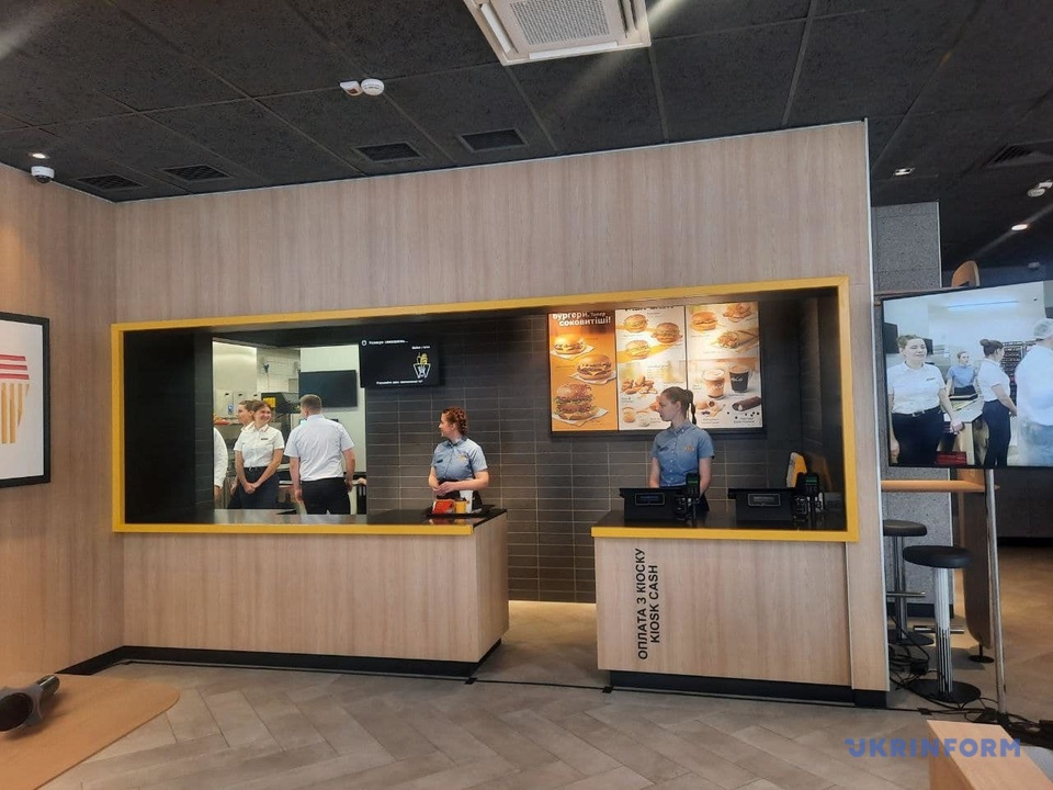 У Кропивницькому відкрили перший незвичайний МакДональдз: що в ньому особливого (фото)