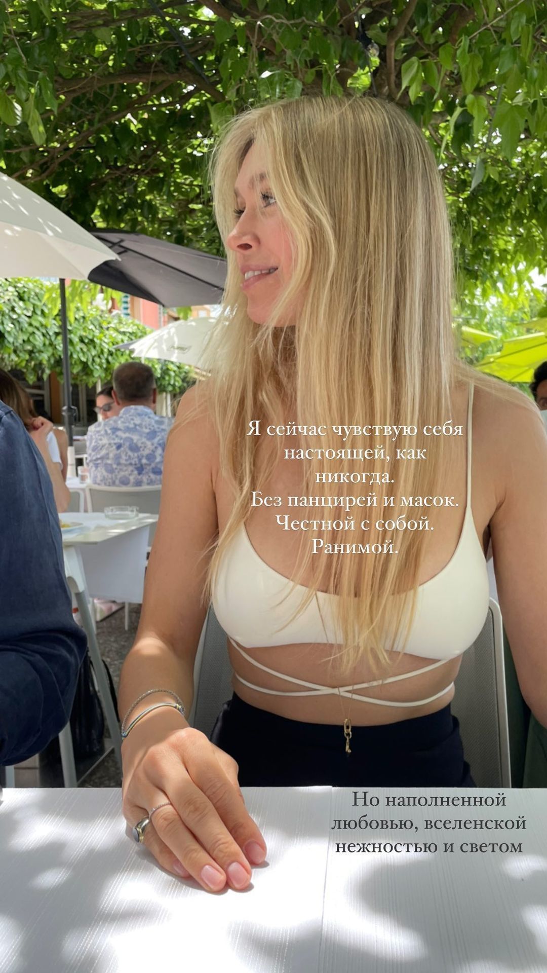 Война изменила Веру Брежневу: певица больше не скрывает седину и морщины (фото)