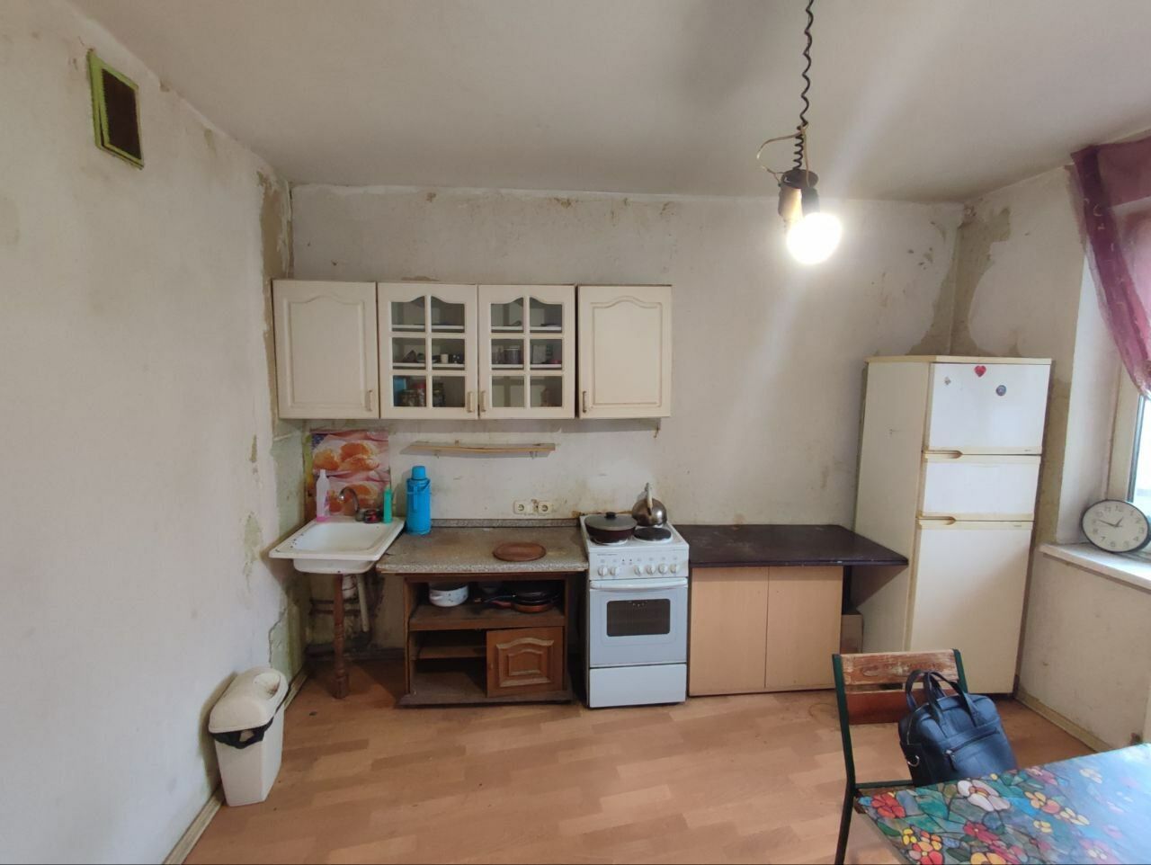 У Києві здають в оренду "розбиту" квартиру за невиправдані гроші: мережа в шоці (фото)