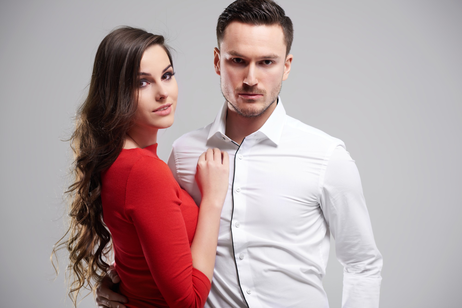 Психолог сказав, що робити жінці, коли чоловік почав цікавитись іншою