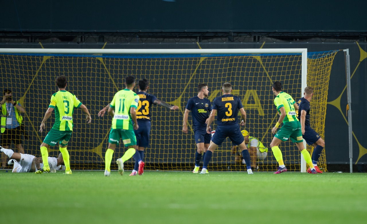 "Дніпро-1" програв дебютний матч у єврокубках із незвичайним дублем капітана