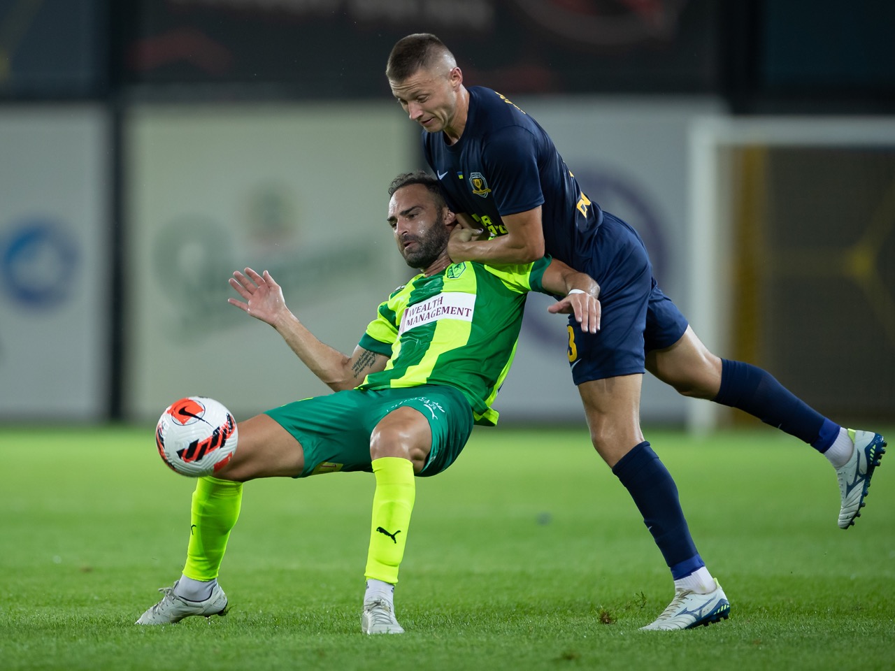 "Дніпро-1" програв дебютний матч у єврокубках із незвичайним дублем капітана