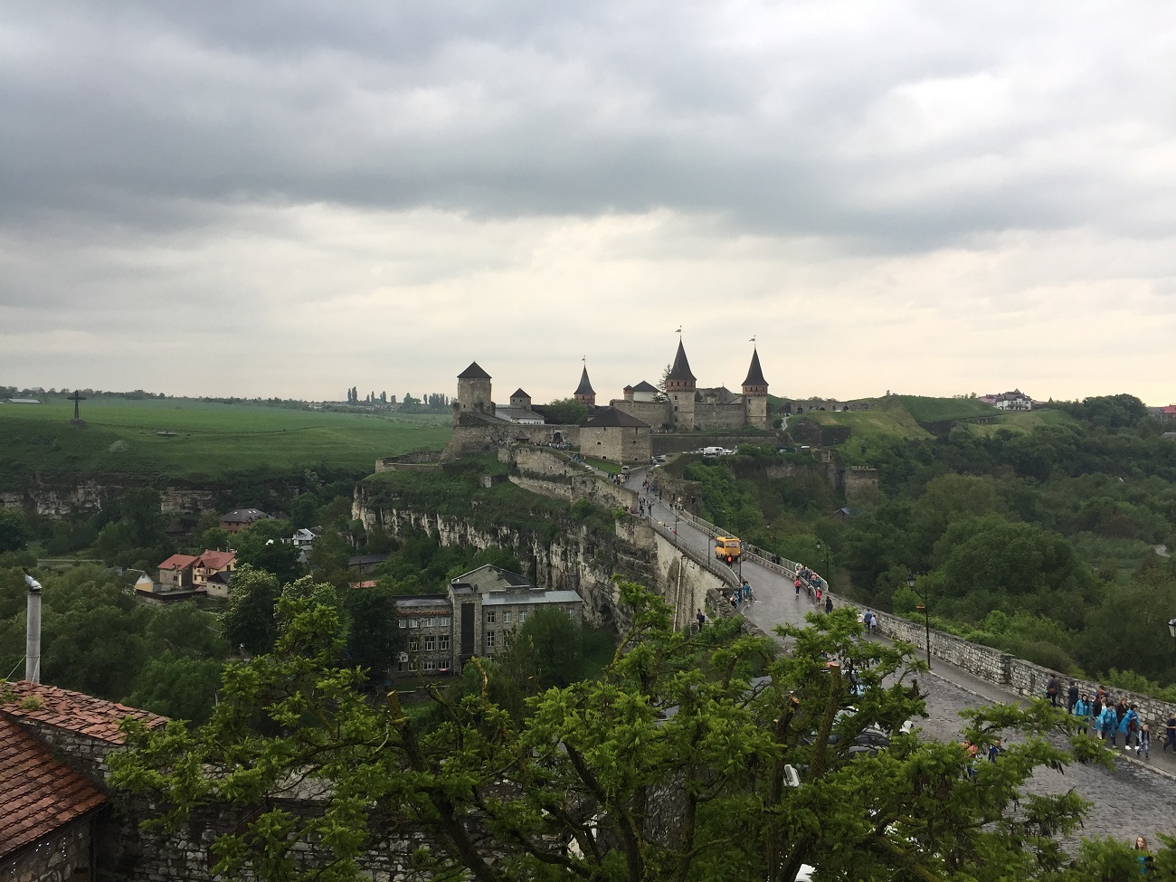 Замки, скельний комплекс та природа Карпат: найкрасивіші локації для ідеальних мандрівок восени