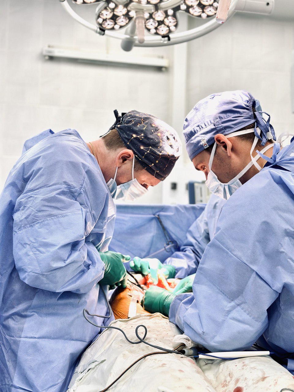 Длина 20 сантиметров: в Киеве у женщины обнаружили опасное образование, сжимающее органы