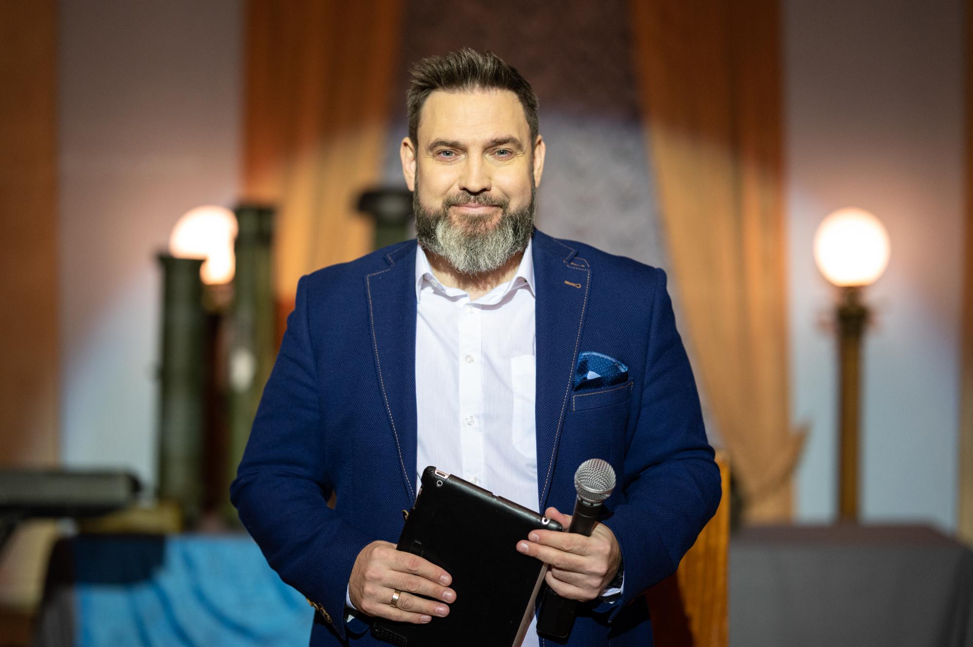 Звезды украинского ТВ поделились самым забавным воспоминанием о праздновании Нового года