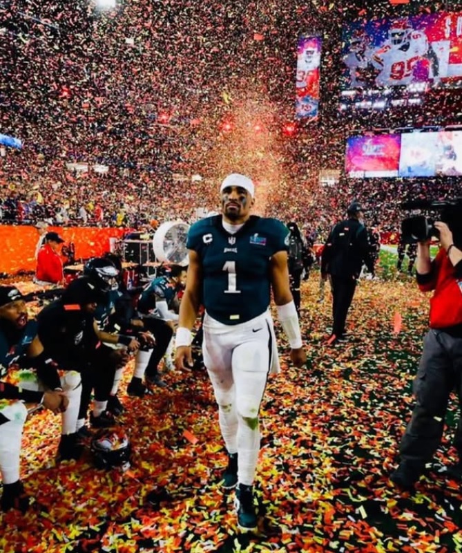 Супербоул-2025. "Филадельфия Иглз" взяла реванш у "Канзас Чифс": как это было