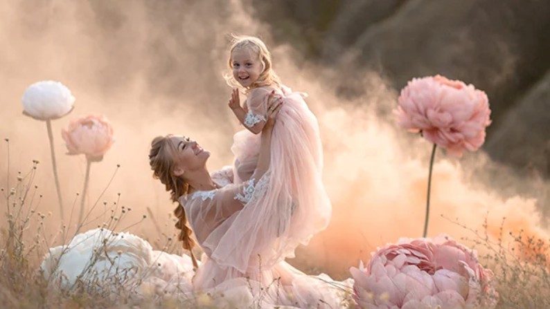 З Днем доньки! Ніжні красиві привітання у миле свято