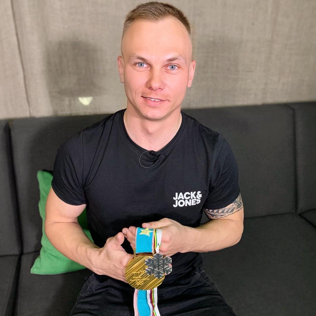 Олександр Абраменко - герой Олімпіади з романтичною натурою. Ось фото, які це доводять