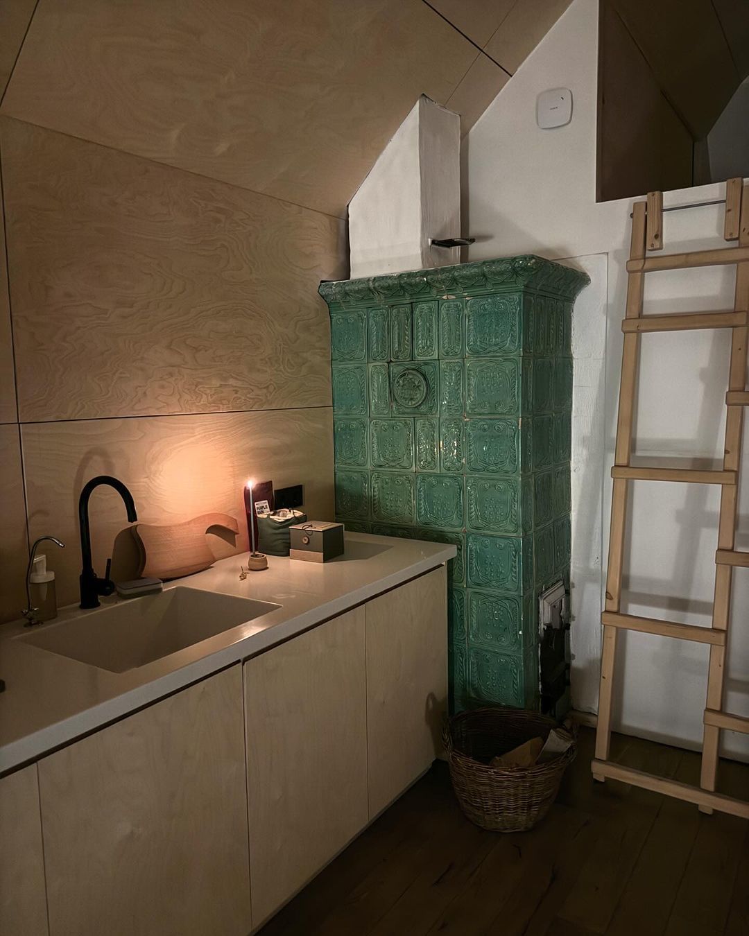 Мішина у Таїланді, Кароль - у Буковелі: де відпочивають українські зірки на новорічні свята