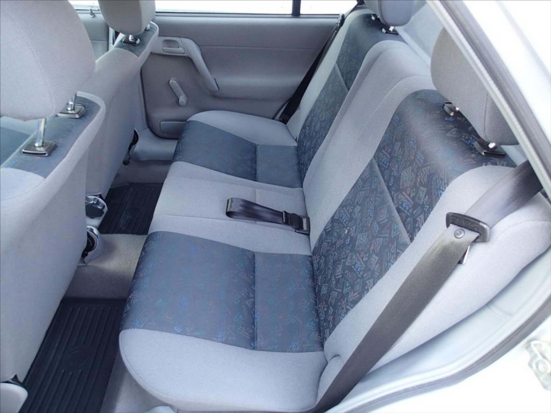 Старенькую 22-летнюю Skoda Felicia продают за 47 тысяч долларов