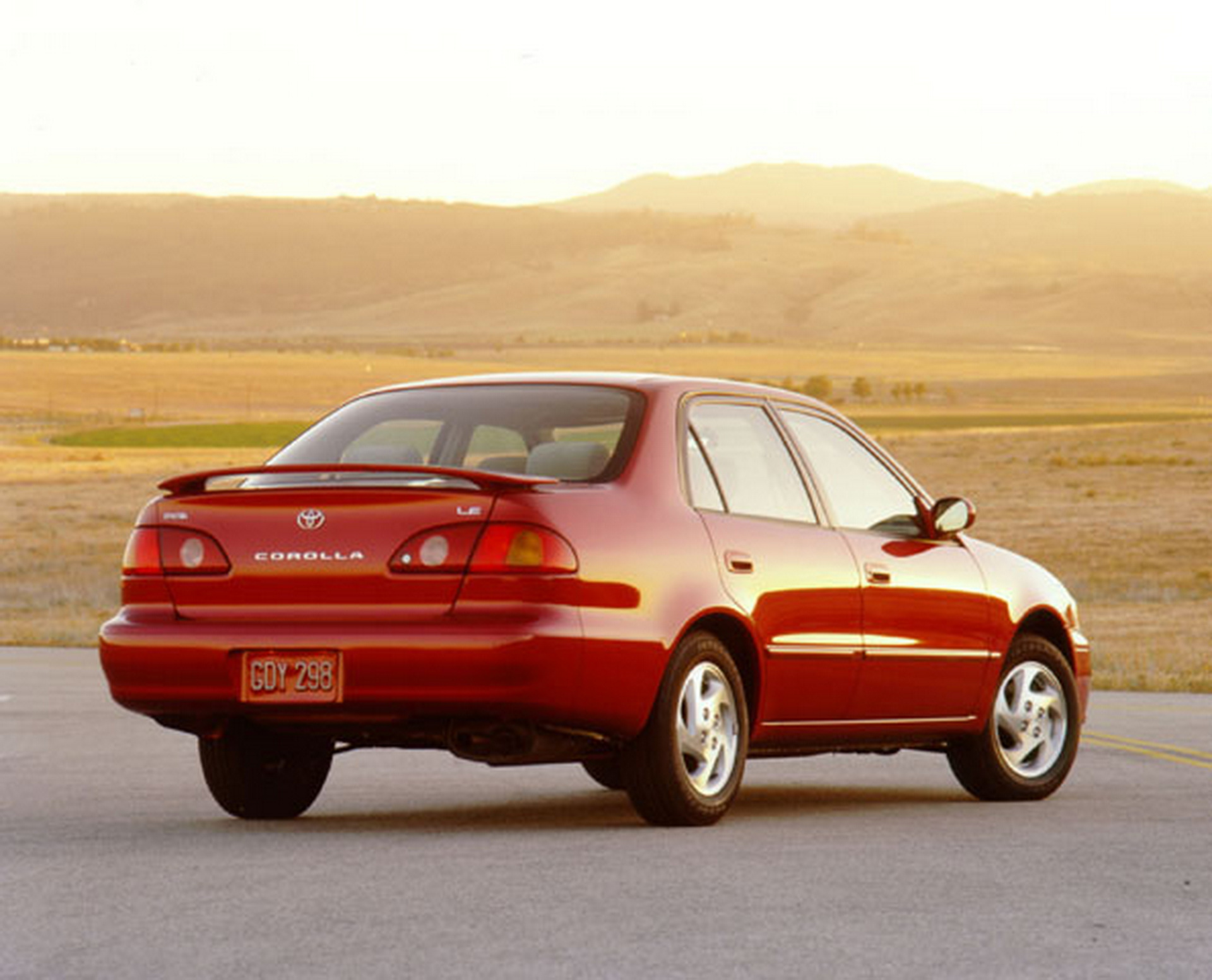 Тойота королла седан 2001. Тойота Королла 8 поколение. Toyota Corolla 2001 седан. Toyota Corolla e110. Toyota Corolla 1 поколение.