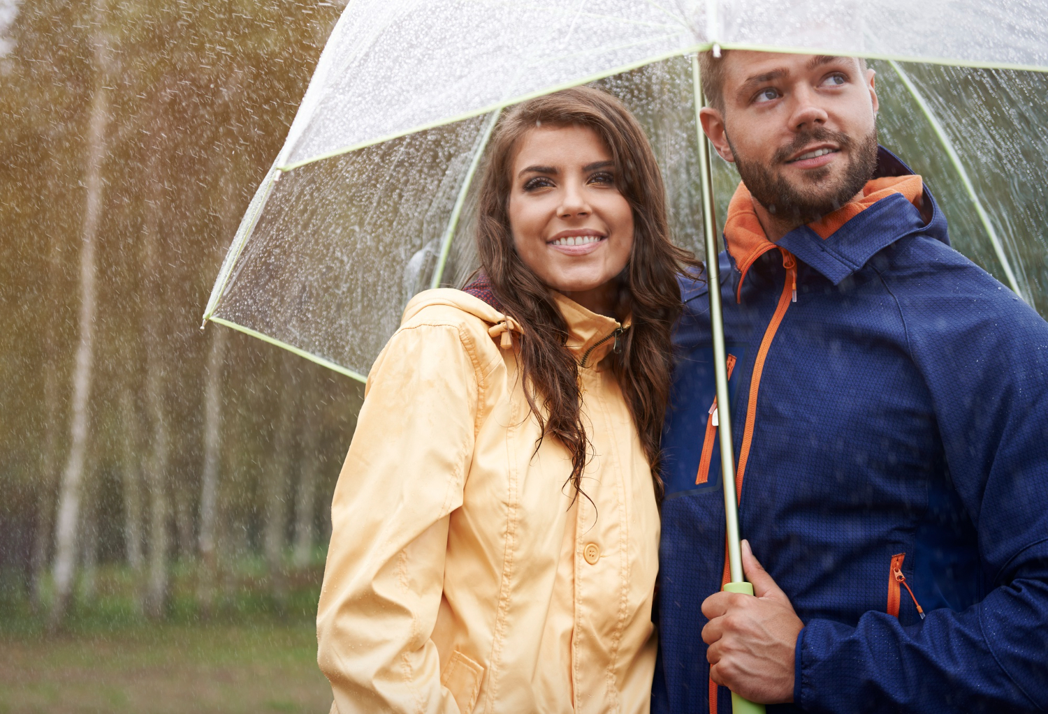 Как выбрать зонтик, который выдержит ливень и не покроется ржавчиной