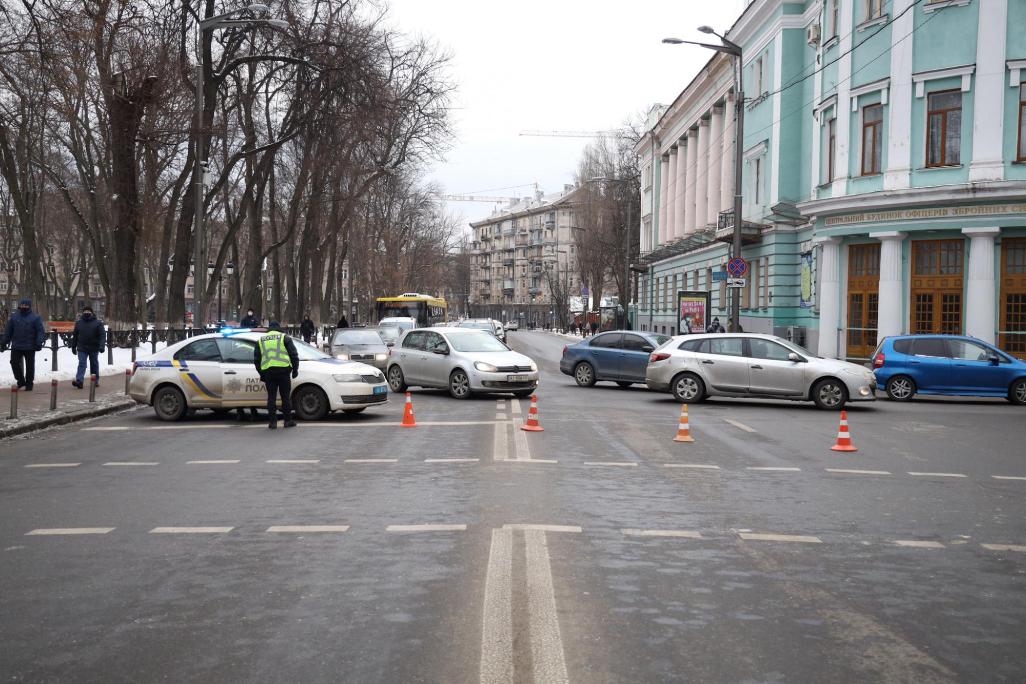 Движение под Верховной Радой перекрыто: причина