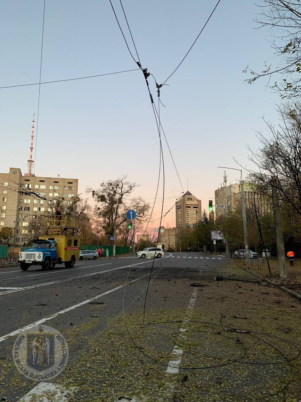 Удар по Киеву: обломки беспилотника упали в Шевченковском районе