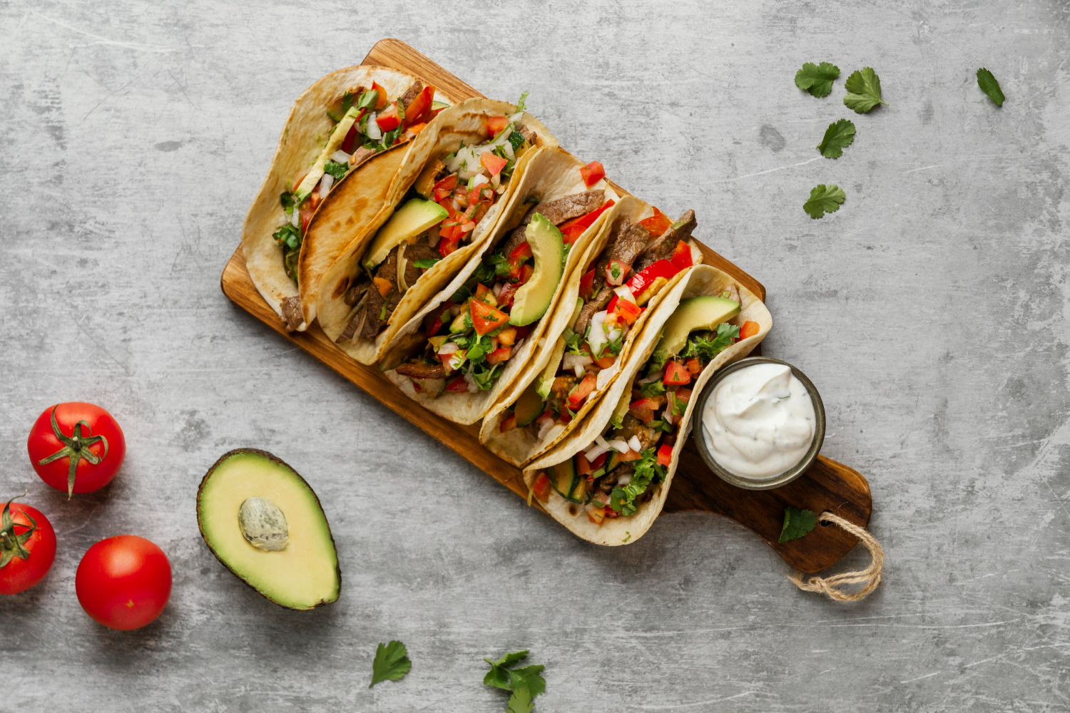 6 простих рецептів з авокадо на сніданок, обід і вечерю