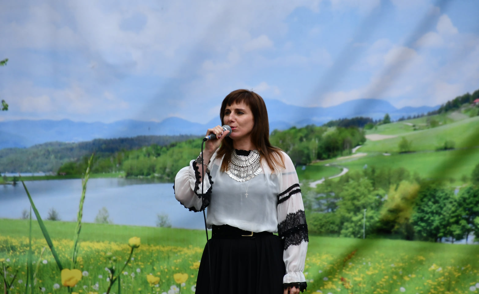 Як зараз виглядає Ірина Шинкарук - донька знаменитого композитора і барда Володимира Шинкарука (фото)