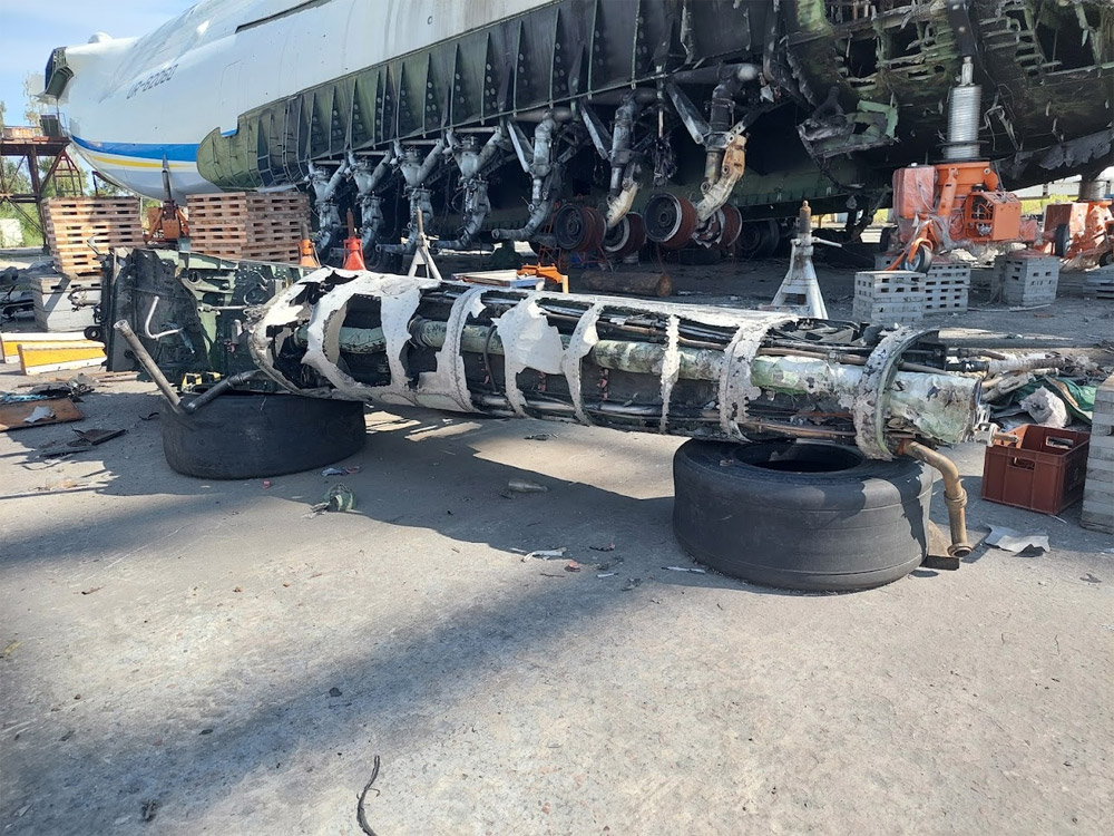 "Мрія" ще злетить? Українцям показали, який вигляд має найбільший у світі літак сьогодні (фото)