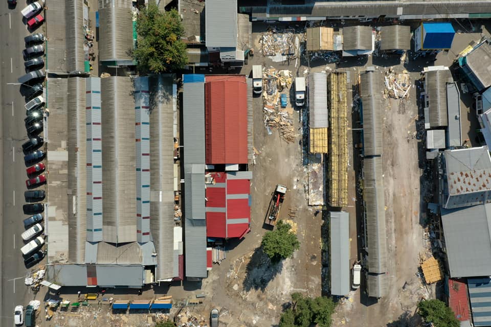 У Києві повністю "зачистили" ринок "Юність": пішла епоха (фото)