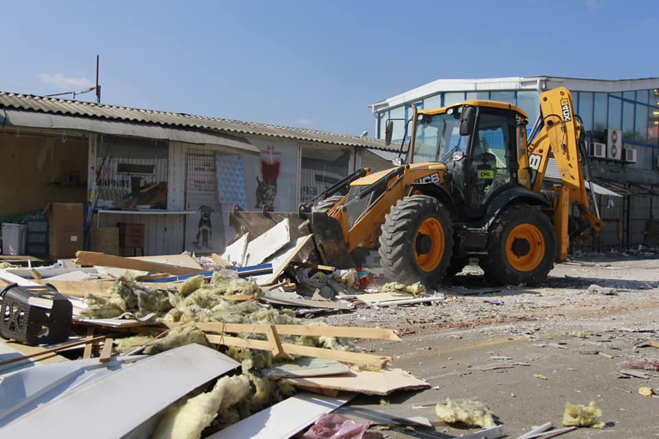 У Києві повністю "зачистили" ринок "Юність": пішла епоха (фото)