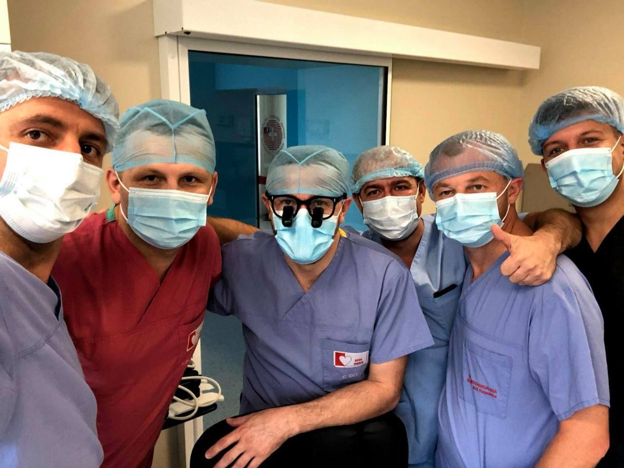 Врятували життя двом людям: у Львові вперше виконали рідкісні операції на серці крізь щілини між ребрами