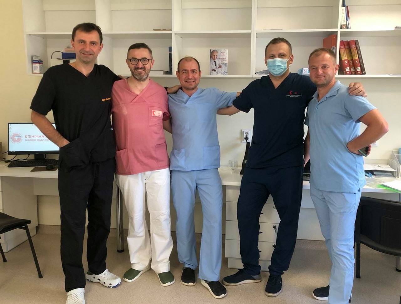 Врятували життя двом людям: у Львові вперше виконали рідкісні операції на серці крізь щілини між ребрами