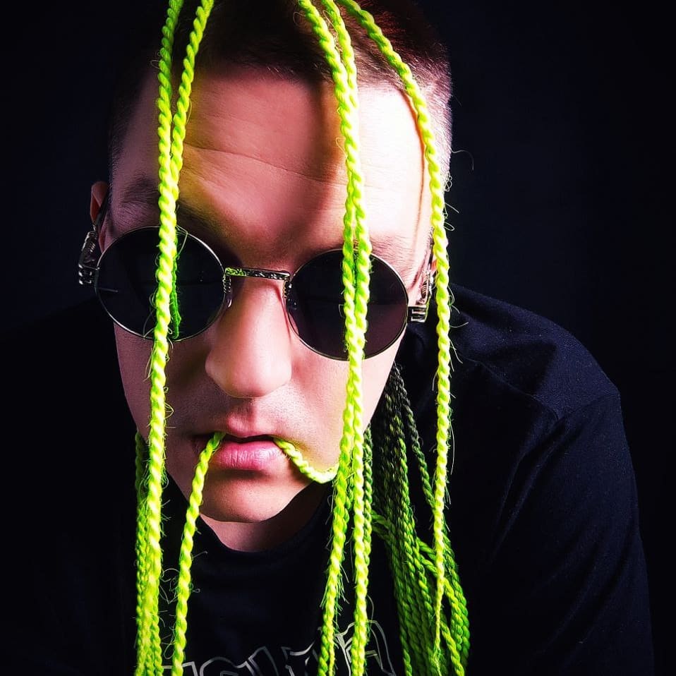 "Живем не в хоромах": Alyona Alyona откровенно рассказала об отношениях с бойфрендом