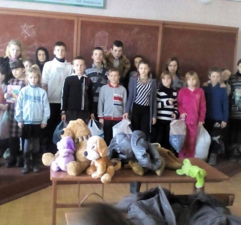 Окупанти третій рік катують "на підвалі" жінку, яка захищала дітей-сиріт на Донбасі