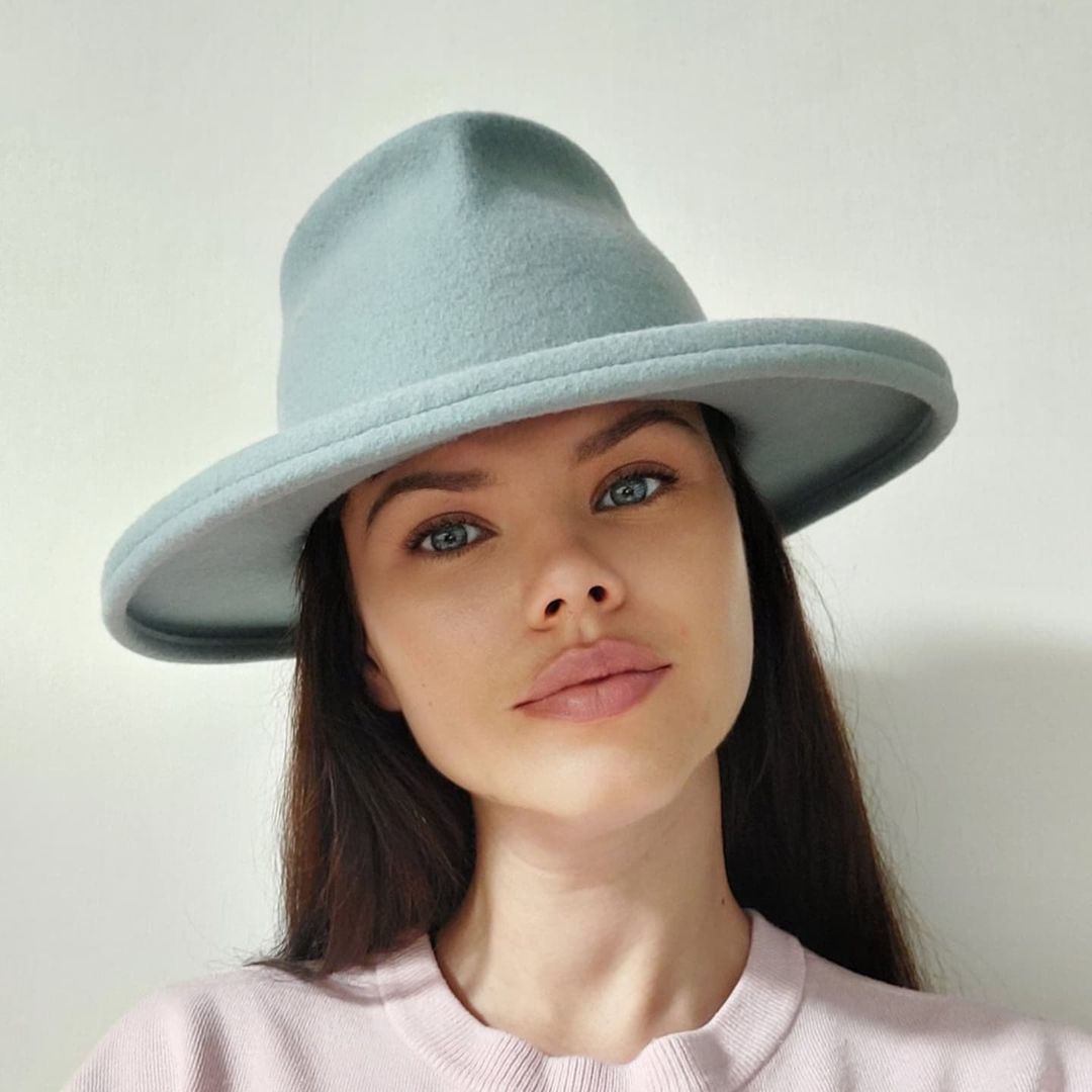 Самые модные шапки 2023 года, которые "порвали" все тренды. Вы еще не купили такую?