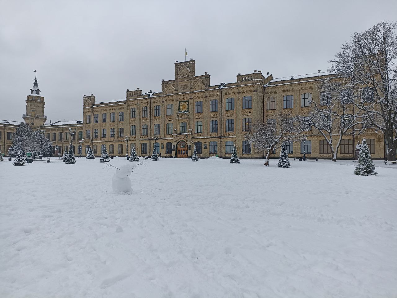 Вартість навчання на контракті в українських університетах: де найдорожче