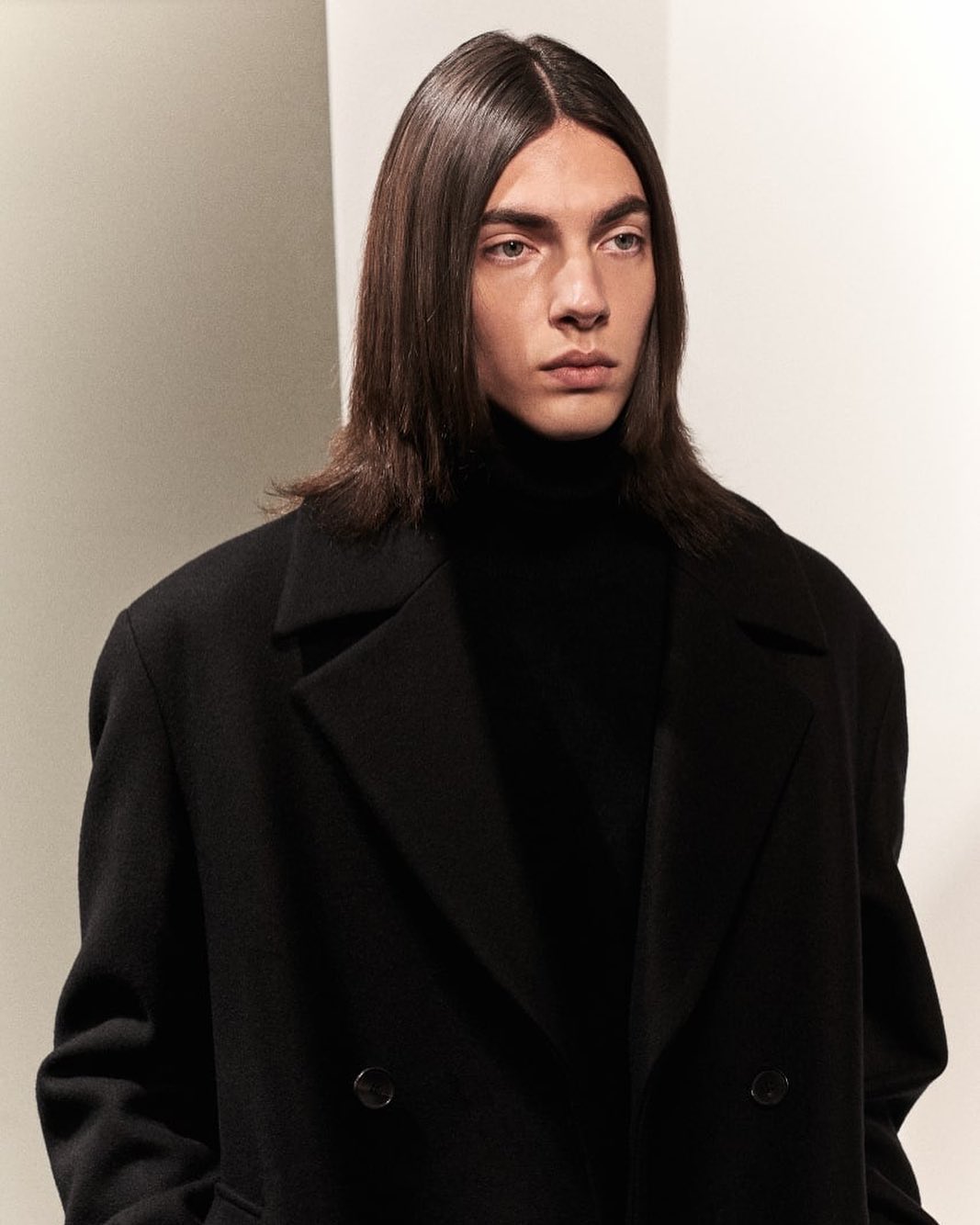 З показів Prada в Мілані на передову: манекенник з Броварів став військовим медиком